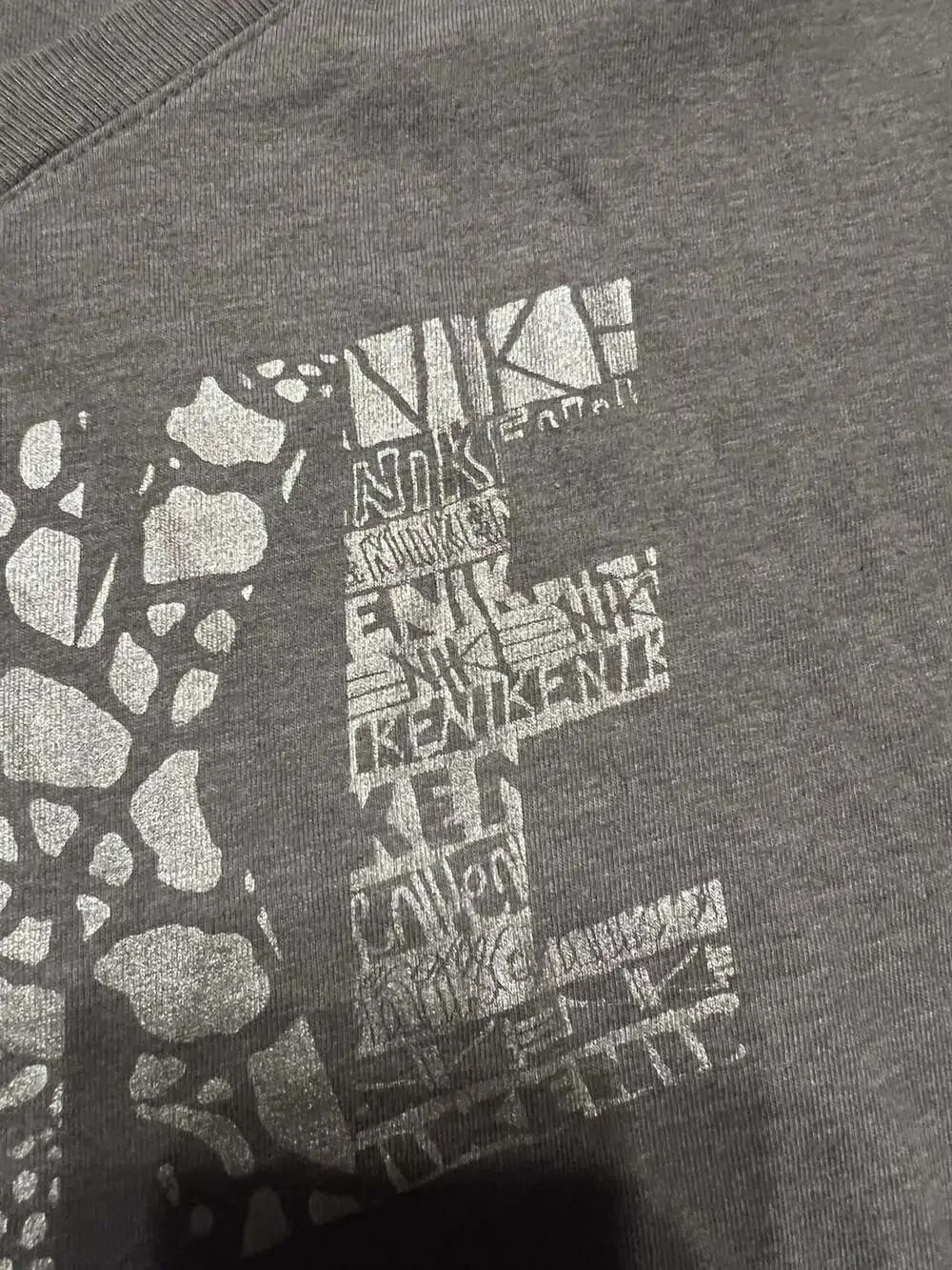 Nike tee gray